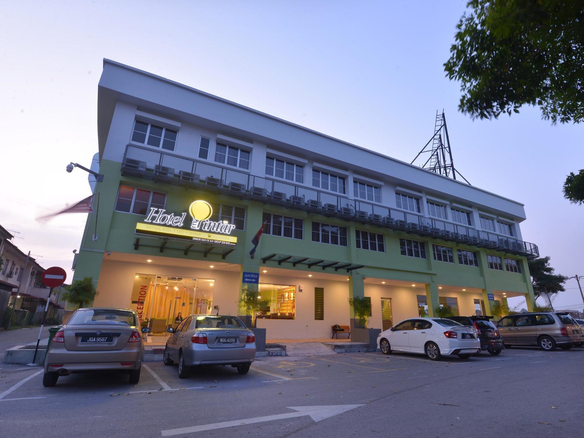 Hotel Pintar Parit Raja Bagian luar foto